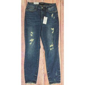Judy Blue Womens Distressed Relaxed Fit Jeans  5/27 NWT NEW